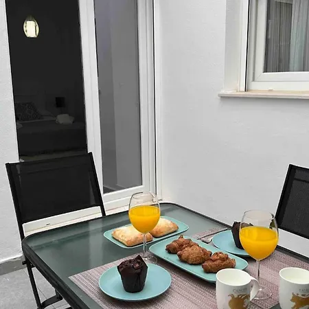 Cozy 2 Min From The Апартаменты